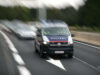 Polizeiauto auf der Autobahn